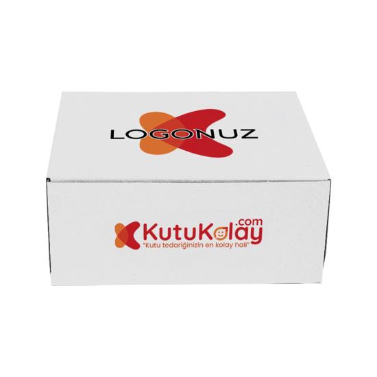 3 Baton Beyaz Renk Turta Kutusu Sade 